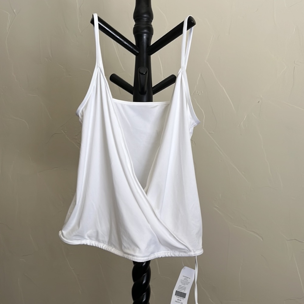 Fabletics Elaine Performance Top - Picture 3 of 4